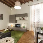 Fl Apartments Charming Flat In The Heart Of Trastevere